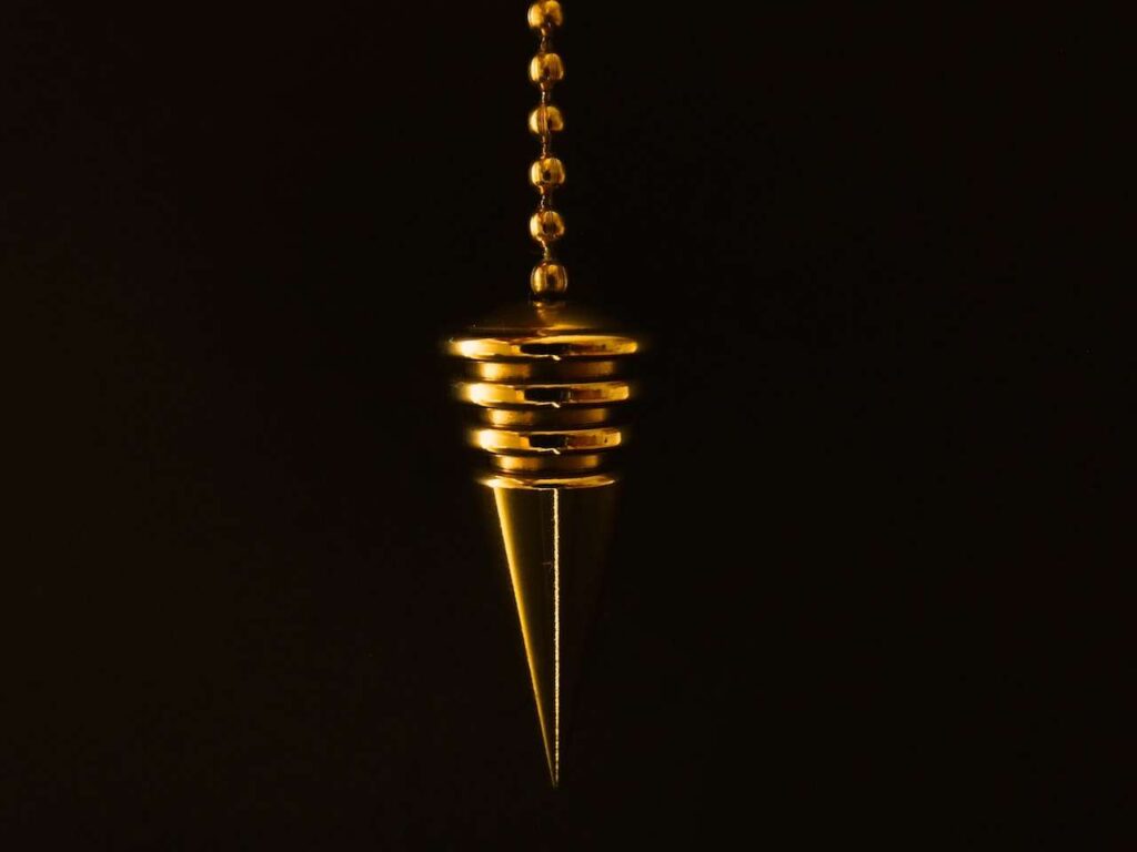 AVANTAGES DE L'UTILISATION DU PENDULE